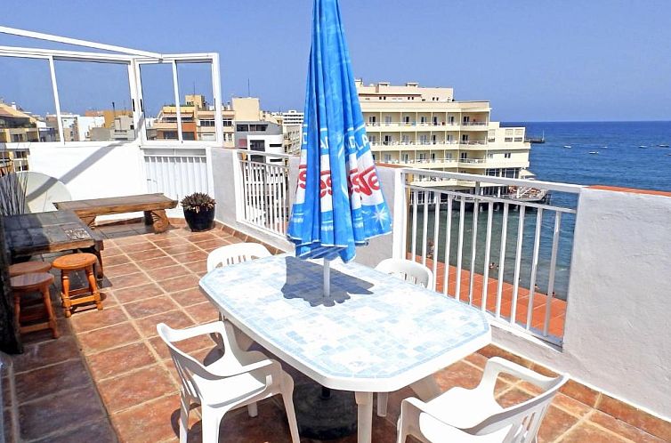 Atico frente playa del Medano