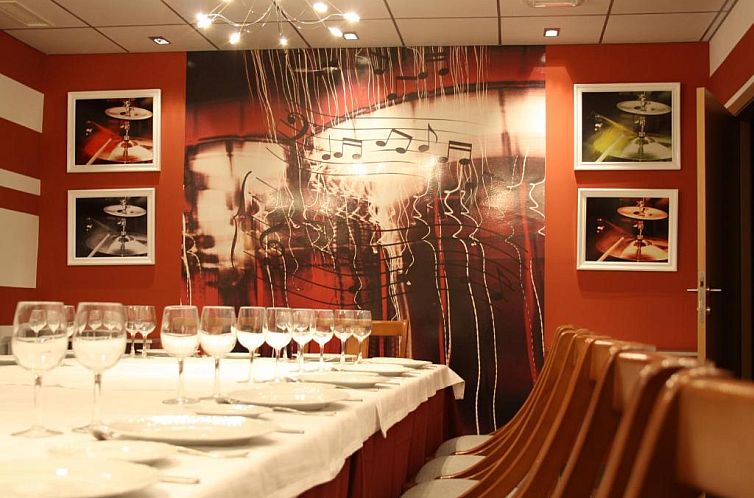 Hotel Acosta Ciudad de la Música