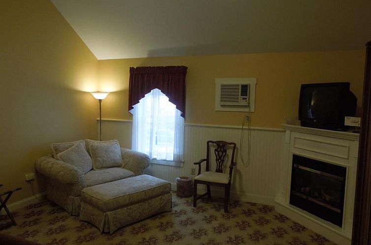 Kearsarge Inn