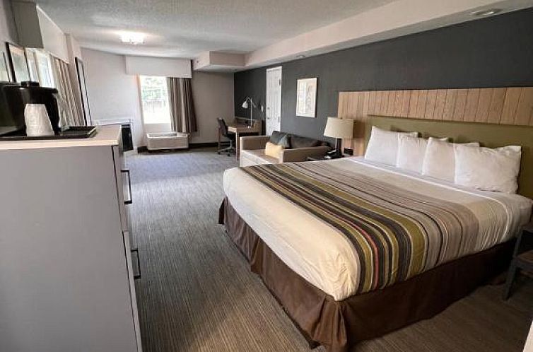 Country Inn & Suites by Radisson, Pigeon Forge South, TN