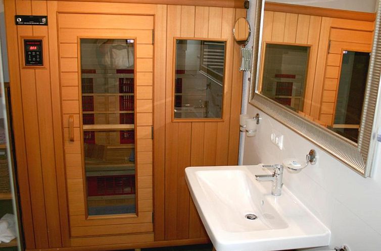 Guest house 39303305 - Apartment Bavaria - Ferienwohnungen Martinsklause