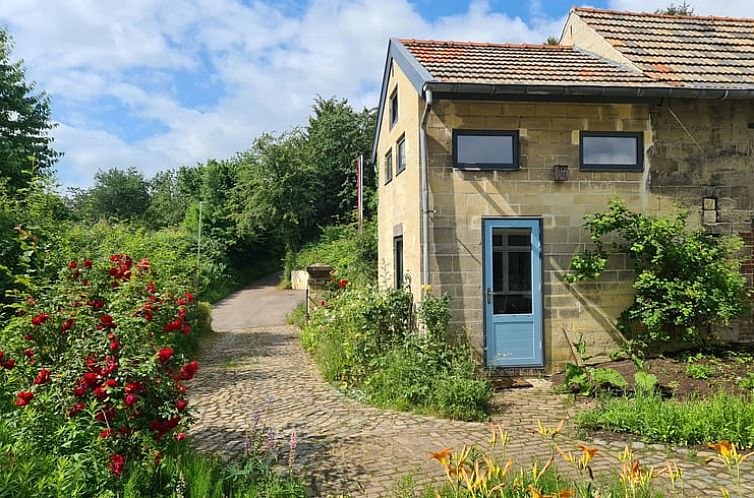 Charming vacation home in Sibbe surrounded by nature in South Limburg, Limburg.
