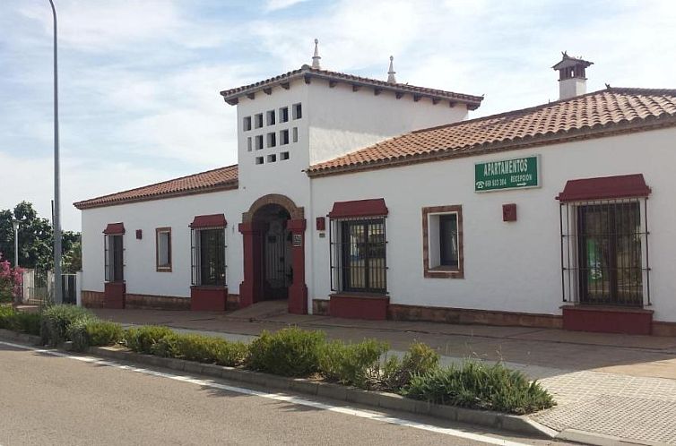 Apartamentos Turísticos - Hostal Los Alisos