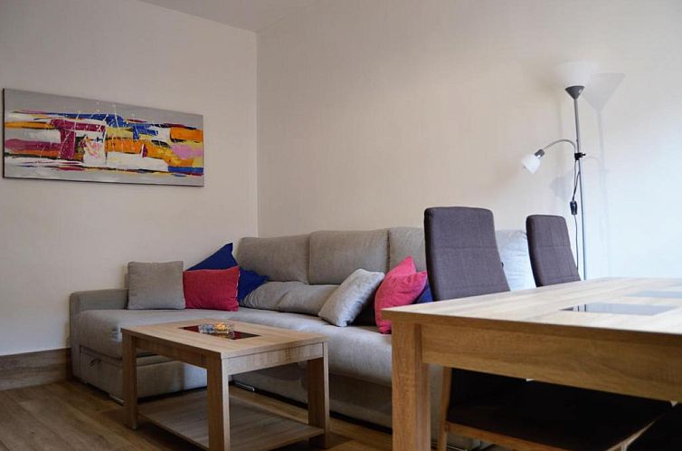 Apartamentos Turísticos - Hostal Los Alisos