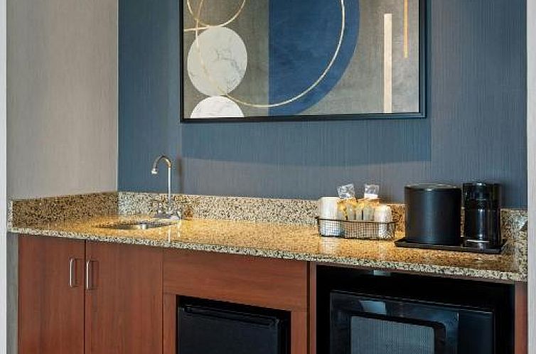 Courtyard Minneapolis Maple Grove Arbor Lakes