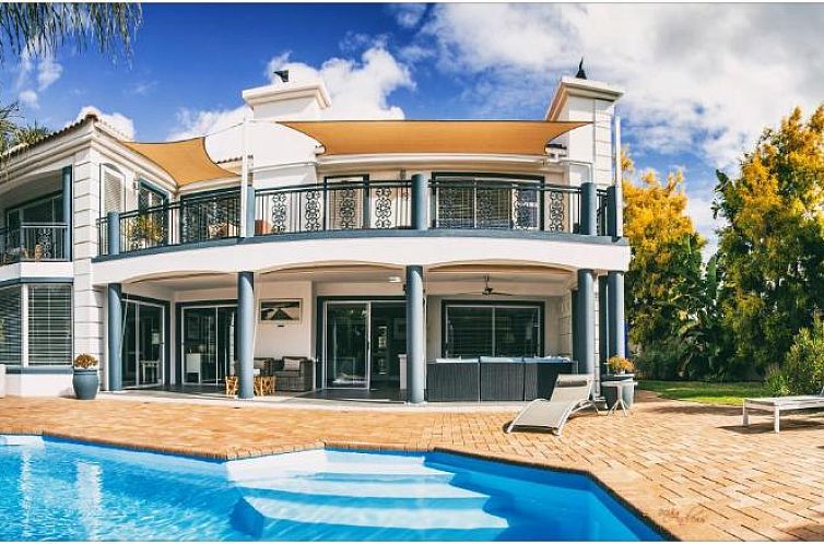 Pictures Guest House Boutique Hotel