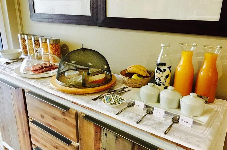 Pictures Guest House Boutique Hotel