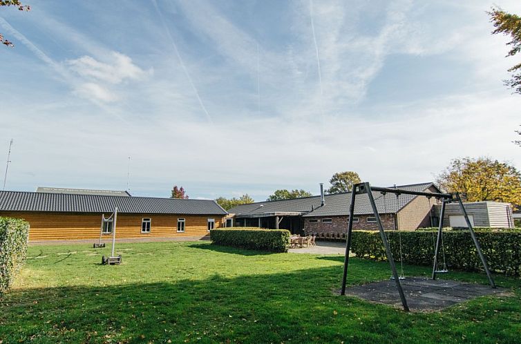 De Schop vacation home in Hoogeloon, Kempen, North Brabant with spacious garden and swing, ideal for families and nature lovers.