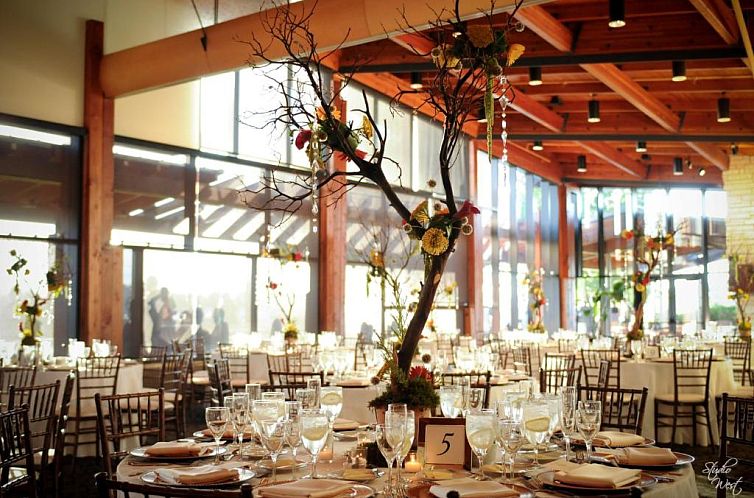 Holiday Inn Express Hotel & Suites Chicago-Libertyville, an 