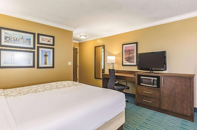 La Quinta by Wyndham San Francisco Airport West