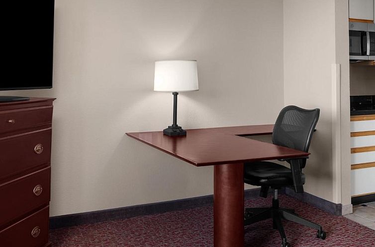 Larkspur Landing Hillsboro-An All-Suite Hotel