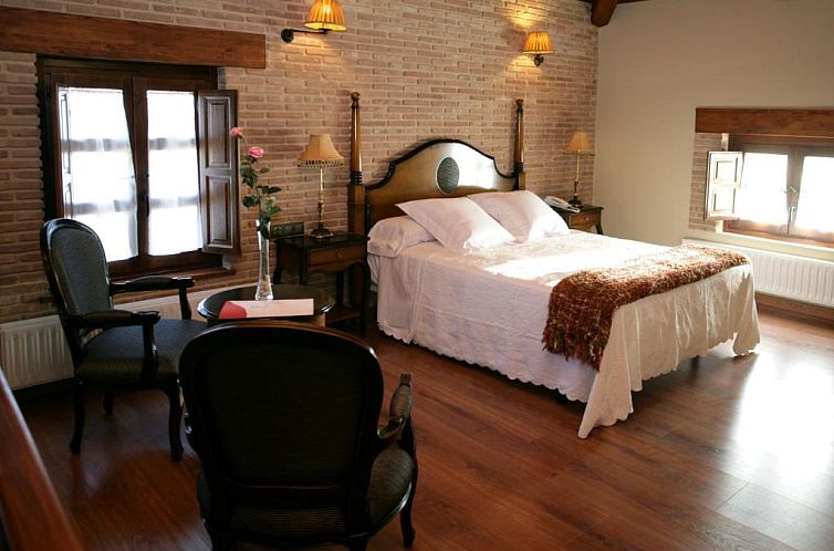 Posada Los Condestables Hotel & Spa