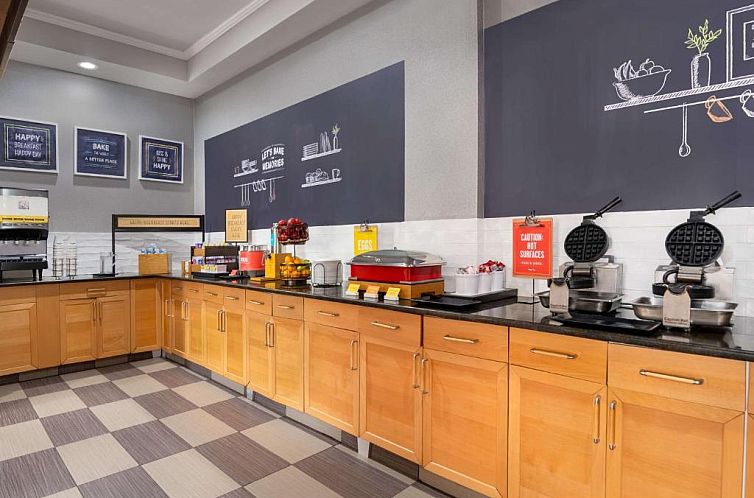 Hampton Inn & Suites Stamford