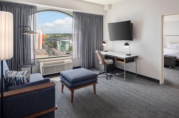 Courtyard by Marriott Stamford Downtown