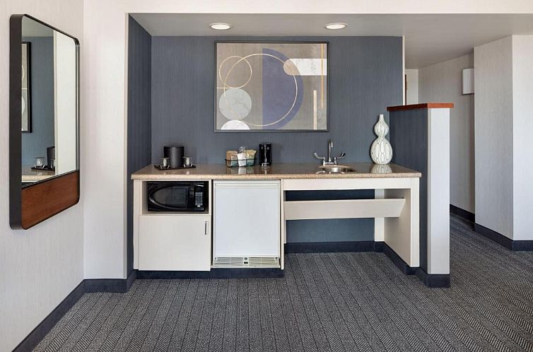 Courtyard by Marriott Stamford Downtown