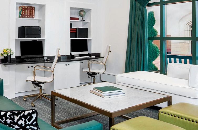 Courtyard by Marriott Stamford Downtown