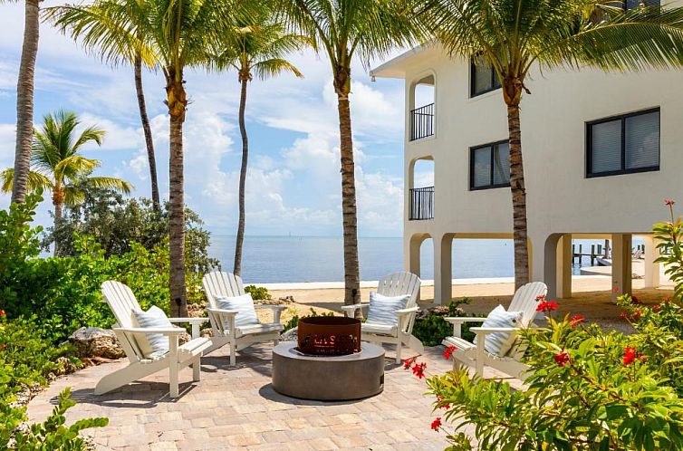 La Siesta Resort & Marina