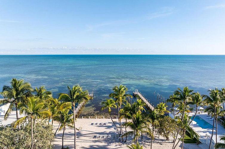 Pines & Palms Resort