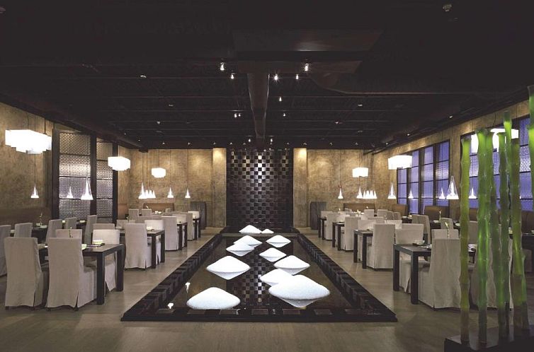 DoubleTree by Hilton Libertyville-Mundelein