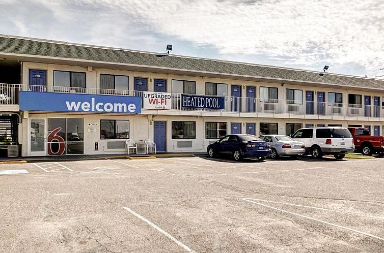 Motel 6 Wells