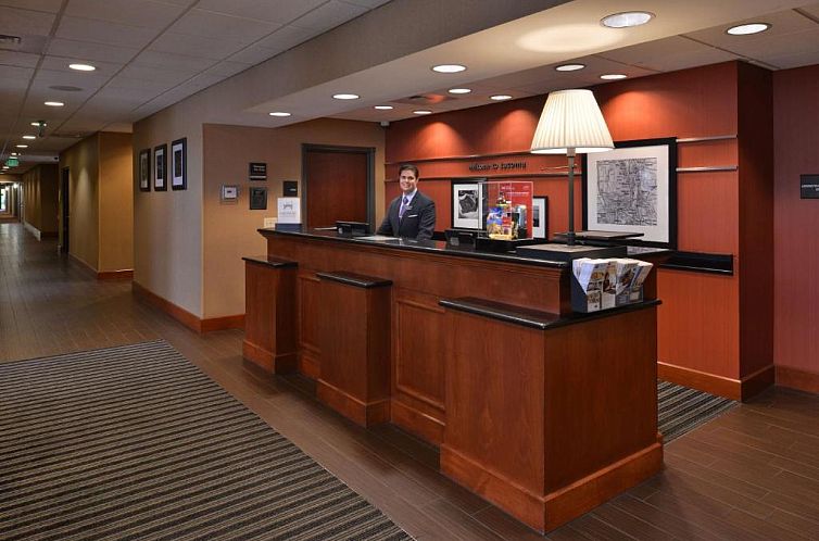Hampton Inn & Suites Tacoma-Mall