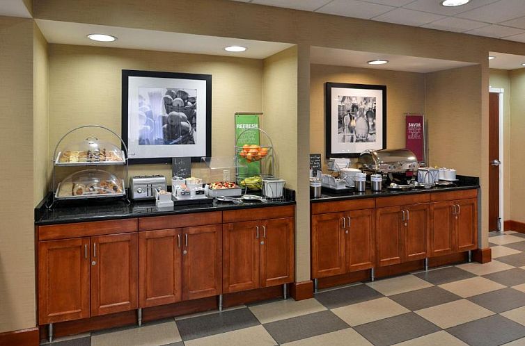 Hampton Inn & Suites Tacoma-Mall