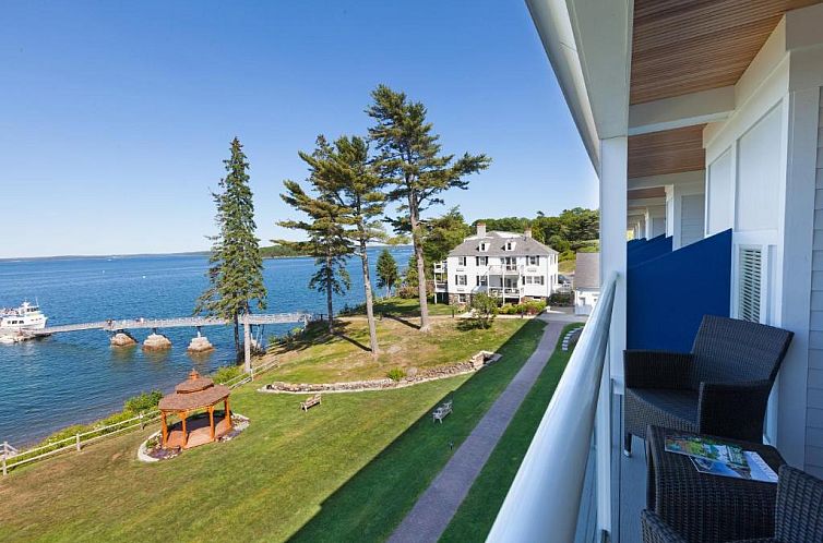 Atlantic Oceanside Hotel & Conference Center