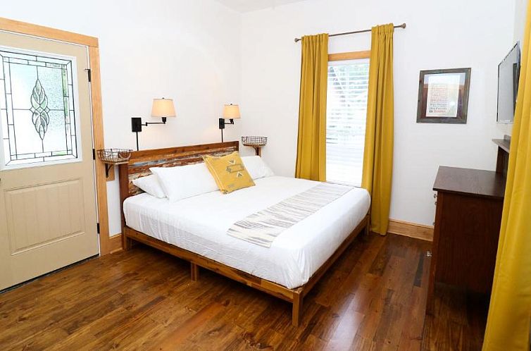 Sweetwater Branch Inn