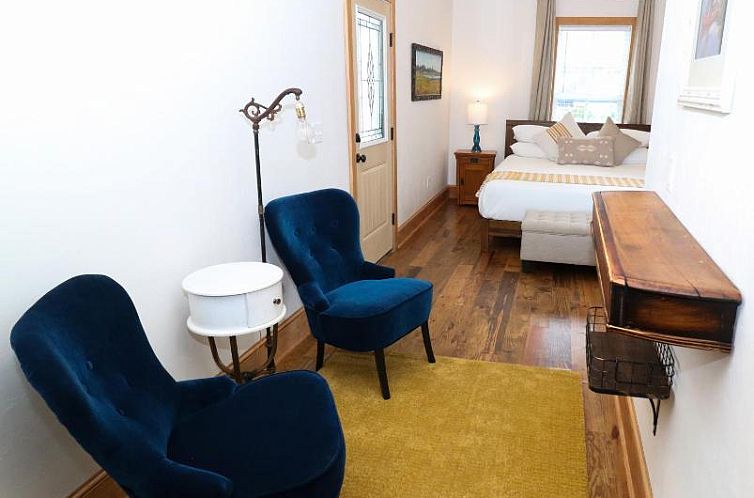 Sweetwater Branch Inn