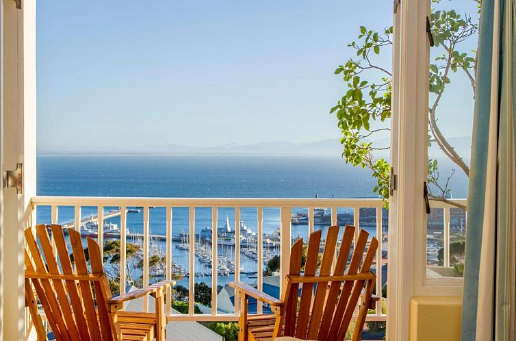 Albatross Guest House