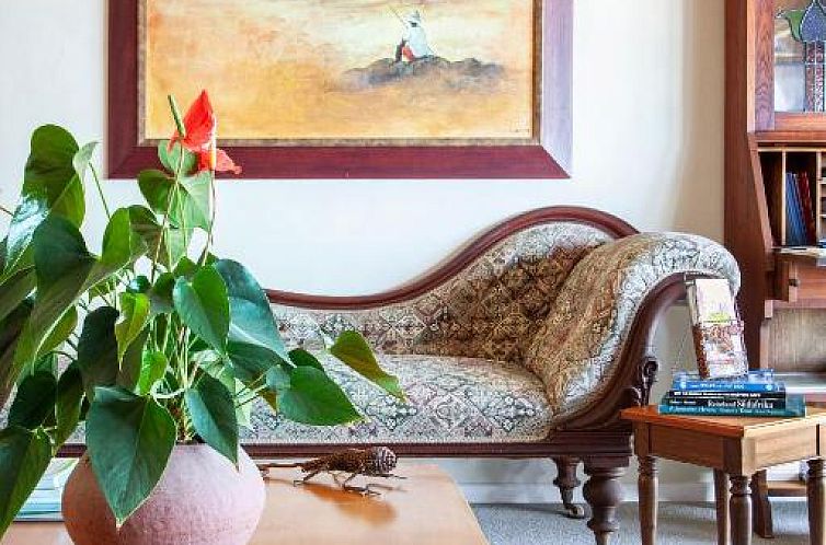 Moonglow Guesthouse