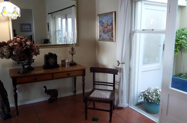 Moonglow Guesthouse