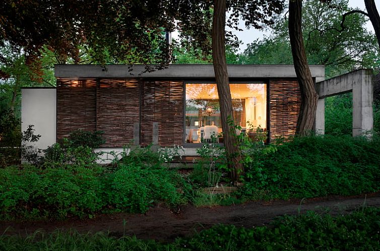 Vakantiehuis in Oosterhout omgeven door weelderige natuur in West Brabant, Noord Brabant.