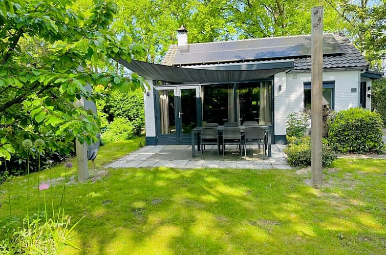 Veranda van Huisje in Oosterhout, vakantiehuis in Oosterhout, West Brabant, Noord Brabant.