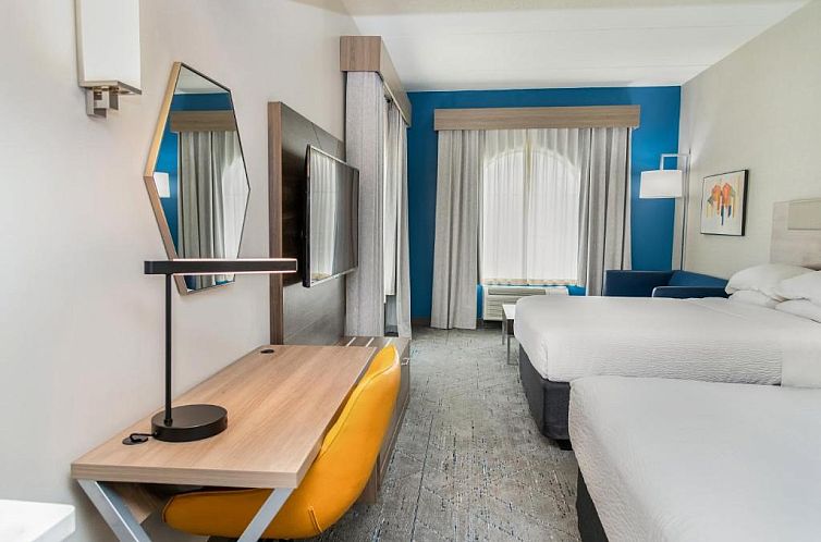 Holiday Inn Express Hotel & Suites Pittsburgh-South Side, an