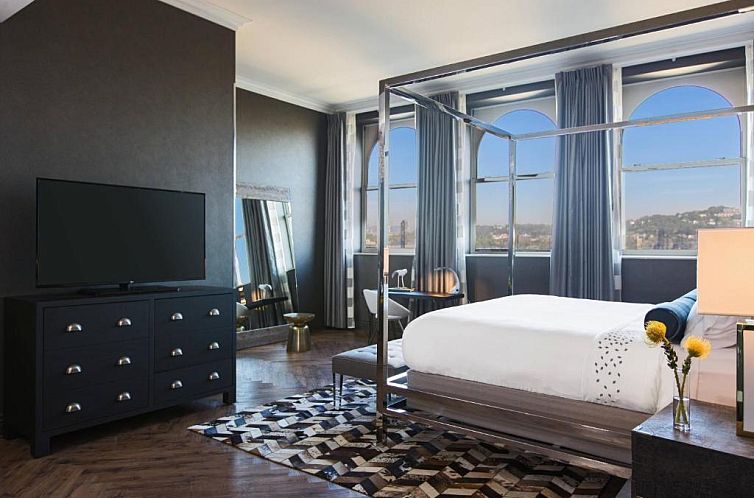 Renaissance Pittsburgh Hotel