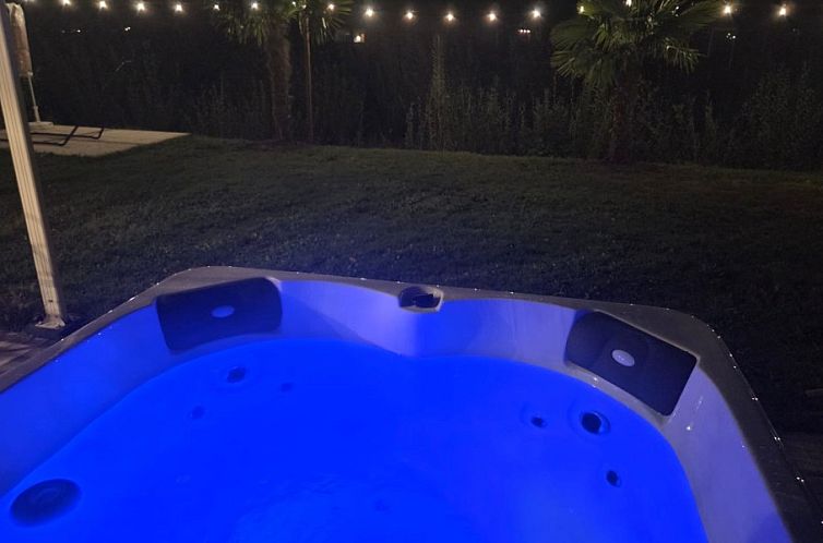 Forest Escape-Luxe natuurhuis met Sauna & Jacuzzi