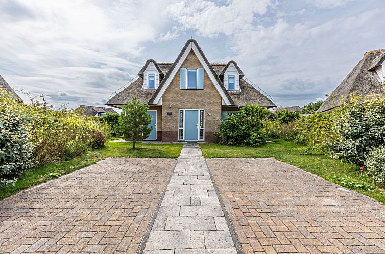 Vooraanzicht van Vrijstaande woning in Julianadorp, vakantiehuis aan de Noordzeekust, Noord-Holland.