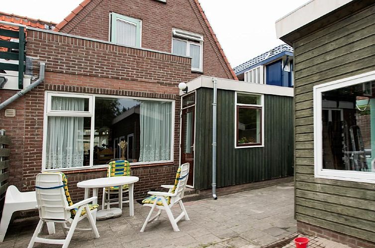 Vakantiehuis mit Terrasse