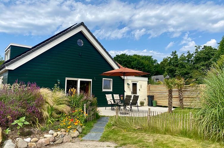 Charmant vakantiehuis in Callantsoog met zonnig terras aan de Noordzeekust in Noord-Holland.
