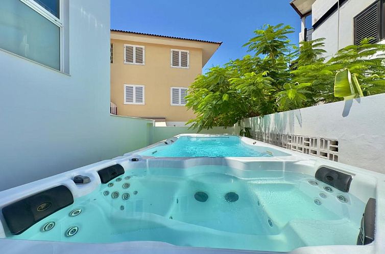 The Blue Corner Apartments