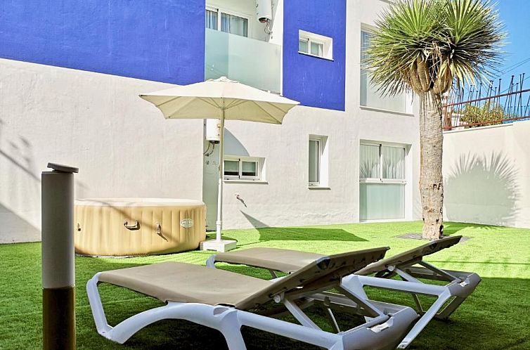 The Blue Corner Apartments