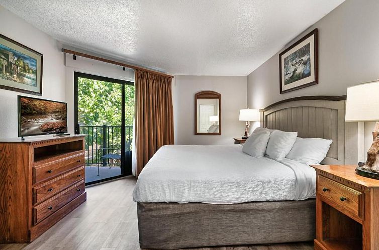 Gatlinburg Town Square by Exploria Resorts