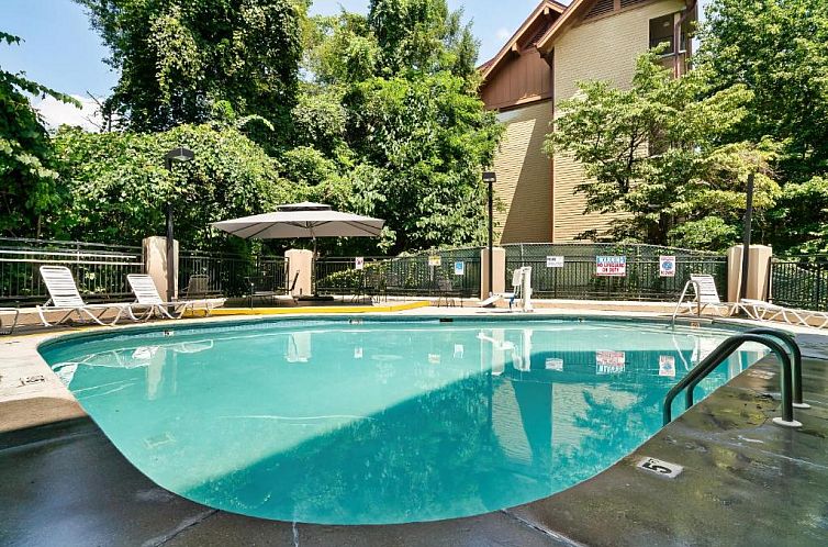 Gatlinburg Town Square by Exploria Resorts