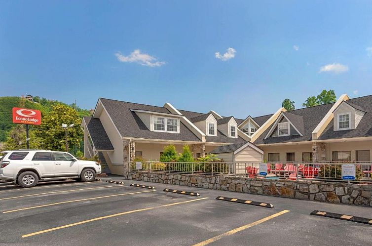 Econo Lodge Inn & Suites at the Convention Center