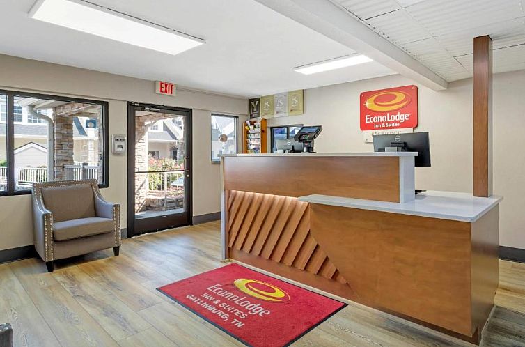 Econo Lodge Inn & Suites at the Convention Center