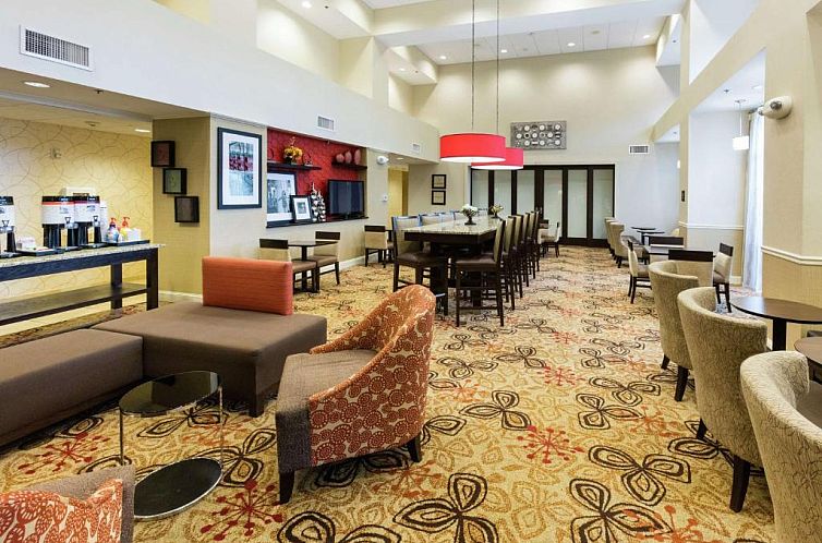 Hampton Inn & Suites Jacksonville-Airport