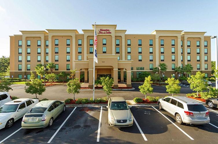 Hampton Inn & Suites Jacksonville-Airport