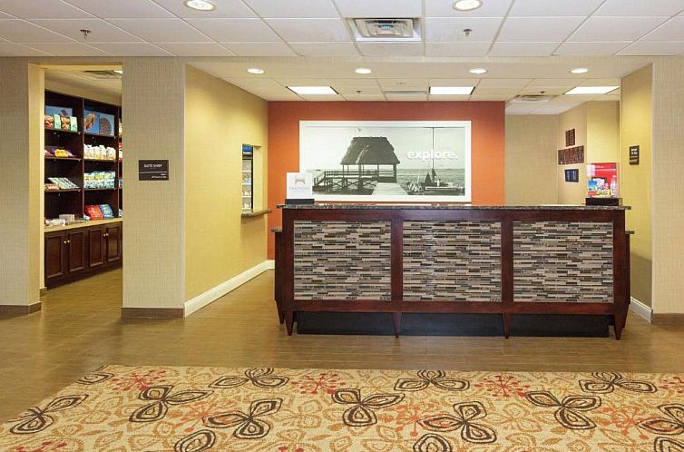 Hampton Inn & Suites Jacksonville-Airport