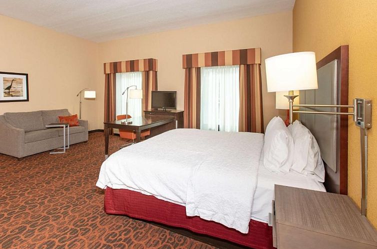 Hampton Inn & Suites Jacksonville-Airport